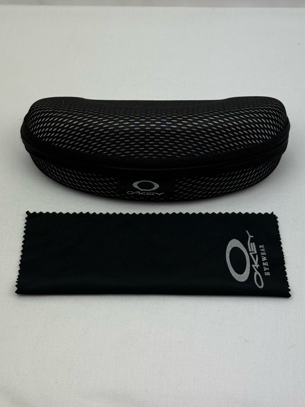 Oakley Black Textured Hard Sunglasses Case with Microfiber Cloth